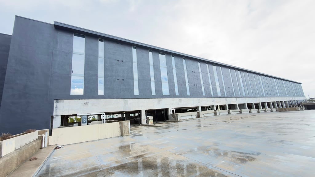 VOX Miami upper exterior facade